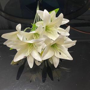 ดอกลิลลี่เทียมทำจากผ้าไหมเทียมพืชดอกลิลลี่เทียมสำหรับงานแต่งงานบ้านปาร์ตี้วันแม่ & กลับไปโรงเรียน - Product Image 3