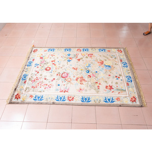 พรมไหมขนสัตว์สำหรับห้องนั่งเล่น ทอมือ - Product Image 1