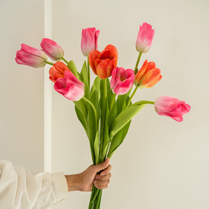 Artificial Tulip <b>Flowers</b> <b>Silk</b> <b>Flower</b> Glossy Finish Wedding Home Decor Outdoor Photography Props - Product Image 4