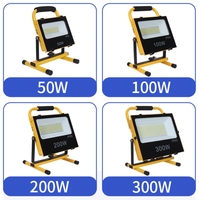 Pratique lumineux 100W led projecteur led travail jusqu'à la lumière rechargeable portable d'urgence projecteur solaire pour la lumière de stade de camping