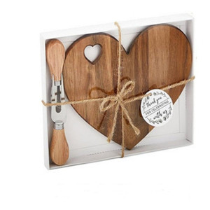 En stock. Ensemble de planches à fromage en bois d'acacia en forme de cœur, planche à découper pour la maison, assiette en bois massif, assiette à fruits, plateau à fromage - Product Image 3
