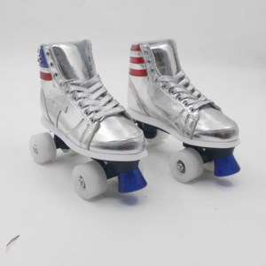 Patins à roulettes Quad extérieurs pour femmes et filles de haute qualité avec roue en PU clignotant et semelle extérieure en PVC Design attrayant et durable - Product Image 3