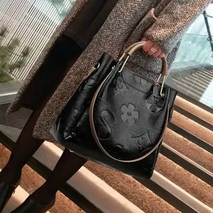 Vintage Blumenmuster Handtasche für Frauen Echtes Leder Classic Black Casual Totes Büro Lady Bag Große Kapazität Louis Brand