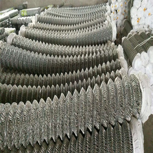 Đường cao tốc mạ kẽm hình dạng kim cương dây Chuỗi liên kết hàng rào 8ft Chuỗi liên kết hàng rào chất lượng cao dây lưới Bảng điều khiển Chuỗi liên kết hàng rào - Product Image 4