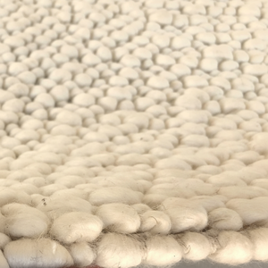 TAPIS DURABLE FABRIQUÉ EN BOUCLE ÉPAIS TISSÉ À LA MAIN FAIT À LA MAIN EN INDE POUR LES UTILISATIONS À L'INTÉRIEUR ET À LA MAISON - Product Image 1