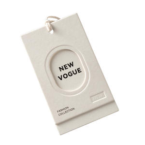 Etiquetas colgantes de papel de columpio en relieve a la moda, etiquetas colgantes de LOGO mate de lujo, etiqueta colgante personalizada para ropa de marca - Product Image 5