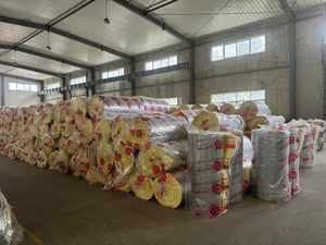 Certifié ISO Vente en gros Premium 25mm d'épaisseur en fibre <span class=keywords><strong>de</strong></span> <span class=keywords><strong>verre</strong></span> feuille d'aluminium couverture métallique isolation thermique Construction Entrepôt - Product Image 6