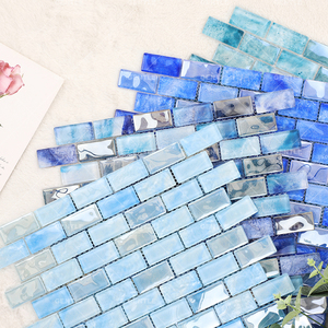 Tessere di mosaico di vetro ad alta trasparenza per piscina con piastrelle di cristallo dipinto a mano verde oceano - Product Image 2