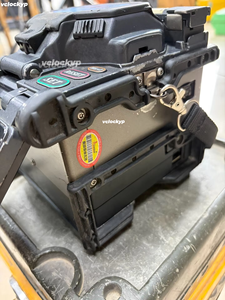 Fujikura 60S <b>Optical</b> Fiber Welding Machine - Product Image 4