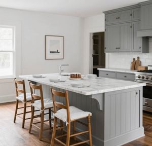 Cocina Moderna Estilo Granja Gris Claro SANTOPOVA con Estantes Abiertos y Herrajes de Acero Inoxidable - Product Image 1