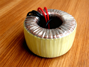 Trasformatore Toroidale 5KVA <span class=keywords><strong>220V</strong></span> 380V con Filo di Rame per Alimentazione Interna di Armadi, Trasformatore di Potenza a Frequenza di Rete - Product Image 5