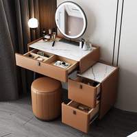 Coiffeuse moderne en bois avec miroir et tiroirs de rangement, design de table de maquillage pour chambre à coucher et mobilier de maison contemporain