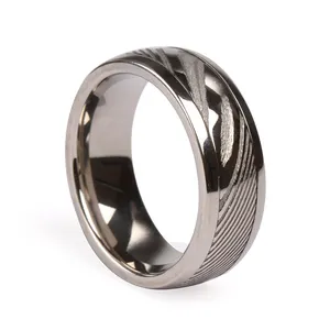 Vendita diretta in fabbrica anelli in acciaio di damasco Comfort Fit anello in acciaio inossidabile di damasco lucido lucido damasco fedi nuziali da uomo