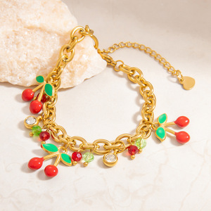 Bracelet pendentif cerise pour femme, chaîne en or, bijoux à breloques en forme de fruit, à porter au quotidien - Product Image 3