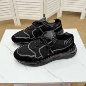 2026 Baskets de luxe haut de gamme pour hommes, style rétro, légères, à lacets, respirantes, motif géométrique, noires, pour le voyage - Product Image 1