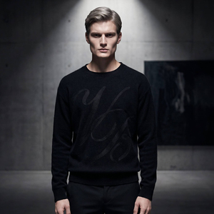 Maglione 100% Lana di Pecora con Monogramma Jacquard Tono su Tono, Servizio Etichetta Personalizzata e Logo, Vendita all'Ingrosso di Piccoli Lotti con Stili Misti - Product Image 2