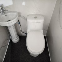 Unité de toilettes chimiques préfabriquée portable en structure acier de haute qualité, cabine de douche de camping