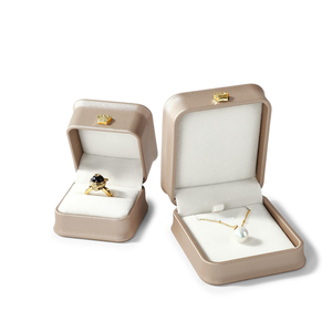 High-End Square Crown Jewelry <b>Box</b> Wholesale Spray Paint <b>Box</b> for Square <b>Ring</b> Necklace Pendant Bracelet for Luxury Packaging - Product Image 3