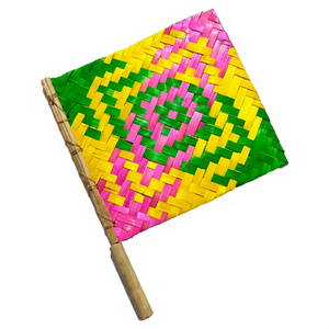 Abanico artesanal hecho a mano, estilo tradicional indio, abanico decorativo para ceremonias de boda, festivales, eventos y regalos. - Product Image 1