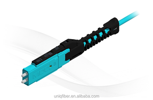 US Conec haute densité OM3 MDC vers FC/APC Duplex LSZH avec conversion de polarité, démarrage push-pull pour centres de données à bande passante élevée - Product Image 2