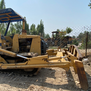 Komatsu Bulldozer D21P-6 d'occasion Bouteur à chenilles de fabrication japonaise d'occasion avec moteur Cummins et composants centraux - Product Image 1