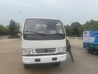 Camion Compacteur de Déchets d'Occasion Euro 3 Dongfeng 4X2 avec Boîte de Vitesses Manuelle, Moteur Diesel, Télécommande, Bac à Déchets 10-12m, Exportation