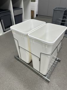 Cuisine intégrée sous l'armoire évier tiroir coulissant panier poubelle en plastique 35L * <span class=keywords><strong>2</strong></span> poubelle poussière poubelle - Product Image 3