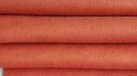 Feutre non tissé 100 % polyester aiguilleté, résistant à l'humidité, durable, prix de gros, matière première pour tapis de voiture