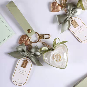 LLavero <span class=keywords><strong>de</strong></span> rosa <span class=keywords><strong>de</strong></span> decoración natural <span class=keywords><strong>de</strong></span> alta calidad, regalo <span class=keywords><strong>de</strong></span> Navidad casero - Product Image 4