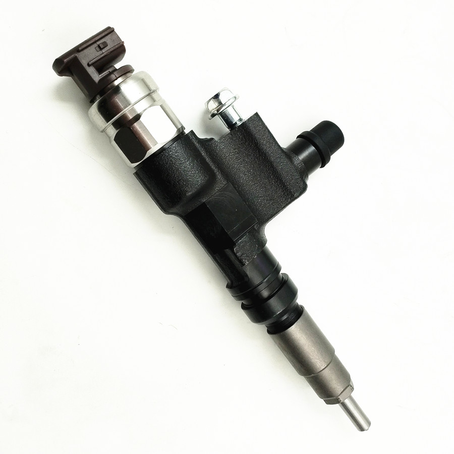 Diesel Injector 23670-E0410 Common Rail Fuel Injector 095000-8470 for TOYOTA