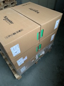 Schneider Atv930u15n4 Nuevo producto original auténtico, garantía <span class=keywords><strong>de</strong></span> un año, puede emitir boletos especiales para consulta - Product Image 1