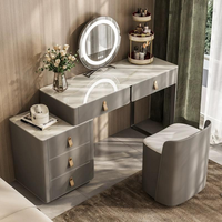 Coiffeuse moderne en bois éclairée avec miroir et tabouret, ensemble blanc multifonctionnel pour maquillage, idéal pour petits espaces, appartements et hôtels