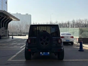 <span class=keywords><strong>Jeep</strong></span> <span class=keywords><strong>Wrangler</strong></span> 2021 <span class=keywords><strong>2022</strong></span> 2023 de Segunda Mano con Personalización Interior, Gasolina, Lujo, Todoterreno, Automático - Product Image 5