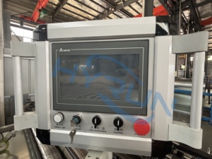 Máquina de Fabricación de Ductos Automática Rápida HYRUN de 5-18 m/min, Accionada por Bomba de Motor, Control <span class=keywords><strong>Mitsubishi</strong></span>/Delta para HVAC, Producción Diaria de 2500 Unidades - Product Image 2