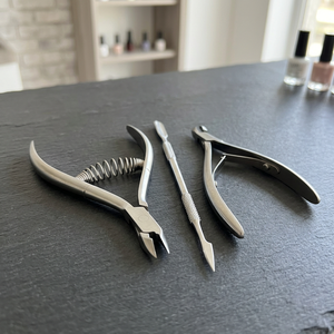 ASAP – Kit de manucure et pédicure durable en acier inoxydable de haute qualité, avec coupe-cuticules à mâchoires larges - Product Image 2