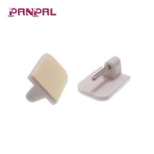 Auto adhesivo en fin ganchos para cortina de red de alambre blanco (paquete de 8) - Product Image 1