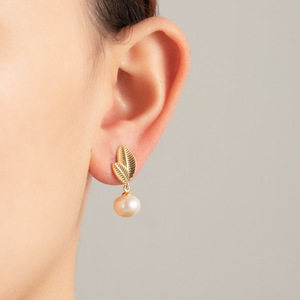 Muyu Pearl Stud Earrings Gold Leaf Freshwater Pearl 925 Silver Post For Women Gift - Product Image 4