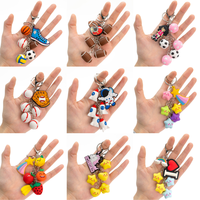 Breloques en caoutchouc 3D en gros sur le thème du sport : ballons de basket, chaussures de football, perles, accessoires de sac, meilleurs amis