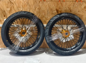Juego de Ruedas Delanteras y Traseras de 17 Pulgadas para Supermoto SWORD Ultra Bee, Llanta de Aleación de Aluminio con Sistema de Frenos de Disco - Product Image 3