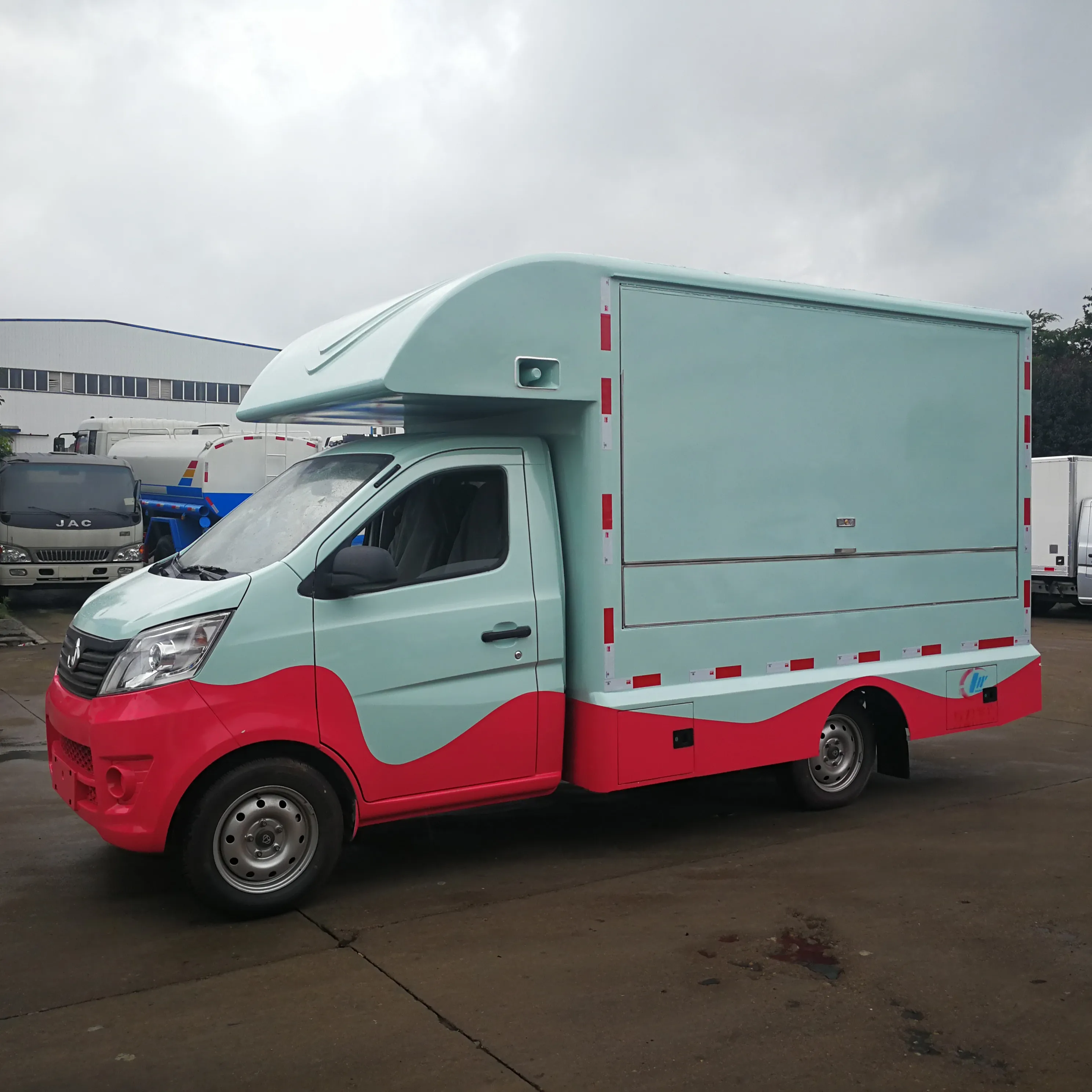 Clw 4 Wiel Kleine Food Truck Rvs Kopen Mobiele Fast Food Truck Voedsel Vending Truck In Goedkope Prijs