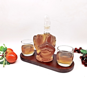Cá Nhân Phong Cách Thiết Kế Độc Đáo Vui 1000Ml Thủy Tinh Ngón Tay Giữa Rượu Whisky Vodka Brandy Decanter Set Với Chủ Và Ly - Product Image 4