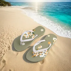 Ingrosso da donna di alta qualità da spiaggia estiva Design infradito in gomma pantofole da donna infradito personalizzato