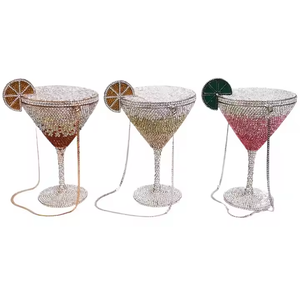 Borse <span class=keywords><strong>da</strong></span> <span class=keywords><strong>Sera</strong></span> di Lusso a Forma di Coppa di Martini in Cristallo in Super Offerta per <span class=keywords><strong>Donna</strong></span> con Strass e Diamanti di Design - Product Image 5