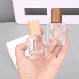 New Design Wholesale <b>Empty</b> Mini30ml square Transparent <b>Glass</b> Perfume Mist Spray Packaging Perfume <b>Empty</b> <b>Bottle</b> Customizable logo - Product Image 2