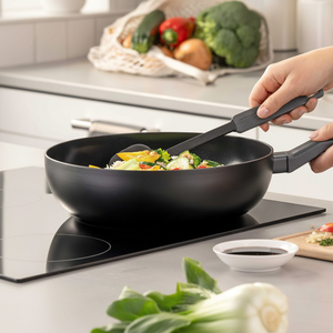 Fackelmann Statement Wok Pan 28 cm Double Structure en nid d'abeille chinoise Revêtement antiadhésif en céramique d'aluminium recyclé - Product Image 3