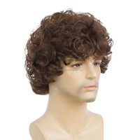 Perruque Courte Bouclée Marron Super Qualité pour Homme JAMBALAYA, Effet Volumineux avec Frange, Cheveux Synthétiques, Système de Remplacement Capillaire pour Hommes