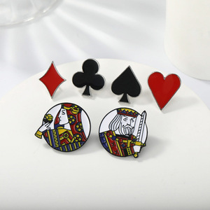 Le nouveau Hot Aces Poker main épinglettes en métal insigne personnalisé carte à jouer cartes à jouer dur émail doux épinglette bêche pour sac - Product Image 3