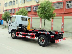 Camión de Basura con Gancho Elevador Dongfeng Mini 4X2 LHD/RHD de la Mejor Relación Calidad-Precio para la Recolección de Residuos Residenciales - Product Image 4