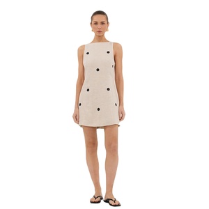Robe d'été minimaliste en lin à pois imprimé naturel pour femme, style bureau français, sans manches, taille nouée, mini, coupe trapèze, col rond, débardeur - Product Image 1
