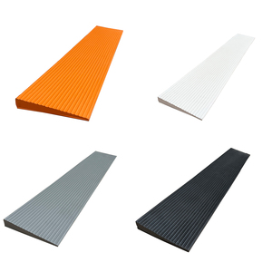 Rampes de trottoir en caoutchouc robustes pour extérieur, 900x300x56mm, sécurité pour voitures et camions, marches de trottoir pour usage intérieur et extérieur - Product Image 2